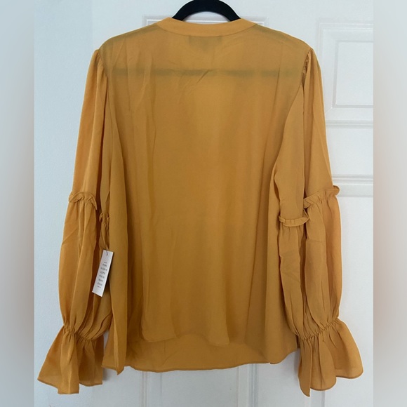 Eloquii Yellow V-neck with ruffle sleeves - NWT - Picture 4 of 5